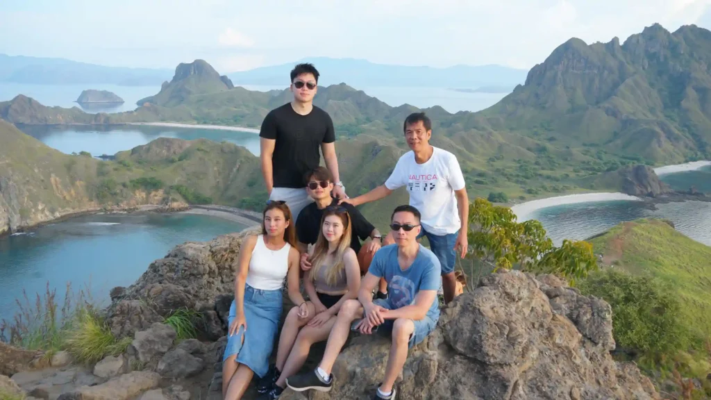 Komodo Dragon Tour | Komodo Island Tour | Komodo Luxury